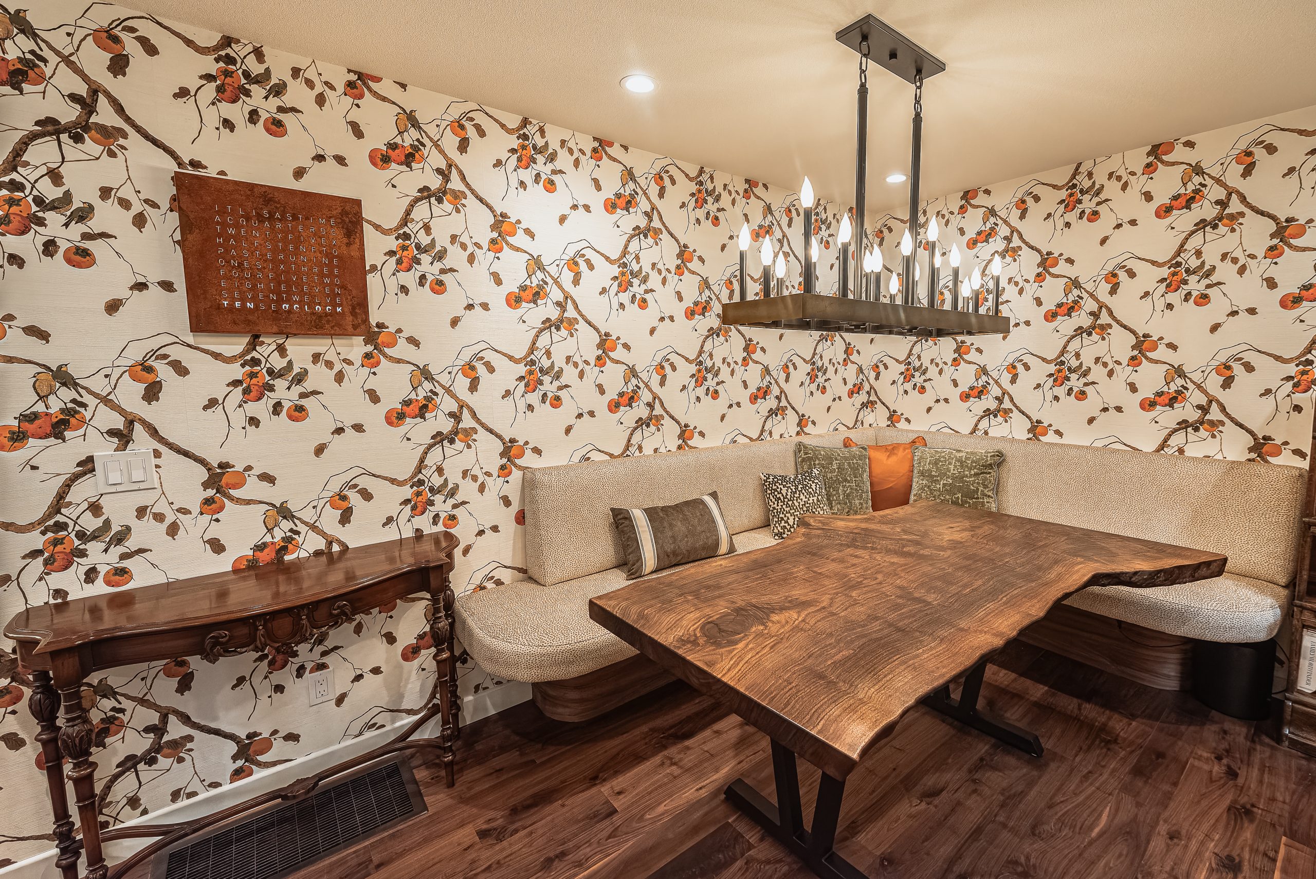 Welches Condominium — interior